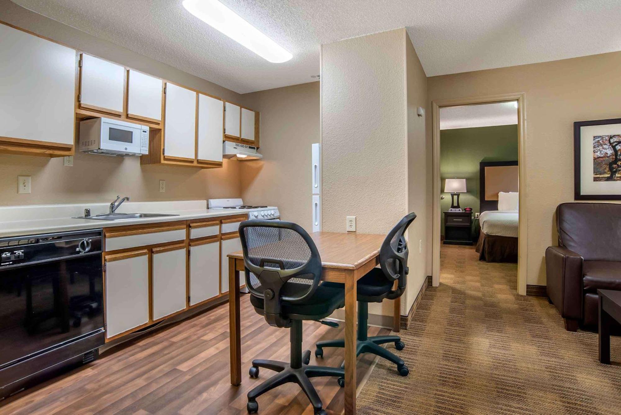 Extended Stay America Select Suites - Houston - Willowbrook - Hwy 249 Екстер'єр фото